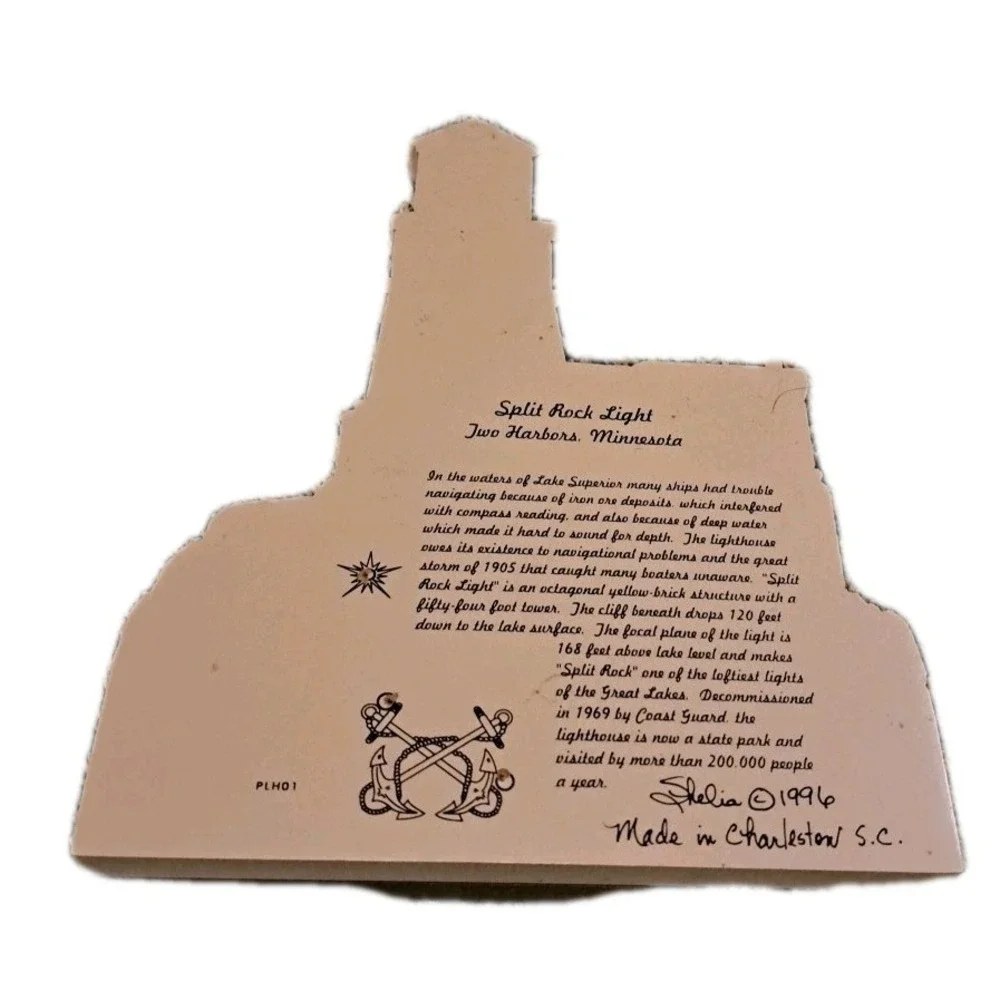 Vtg Sheila's Collectibles Split Rock Lighthouse Self Sitter‎ 1996